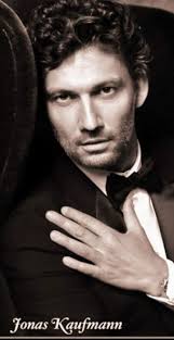 Jonas Kaufmann's classic charm and stage presence