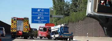 Staumelder und verkehrsinformationen für die autobahn a4 Mdr Sachsen On Twitter Unfall Mit Bus Transporter Und Lkw Auf Der A4 Bei Dresden Es Staut Sich Jetzt Schon 18 Kilometer Bis Ohorn Und Auf Der A13 Bis Thiendorf Https T Co Bp6refr7uj Https T Co Vv1ertiitu