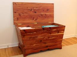 Made by land and in great condition. Cedar Hope Chest Sallie Plumley Studio Custom Woodworker And Furniture Maker In Richmond Virginia