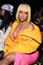 Onika tanya maraj), более известная как ни́ки мина́ж (англ. Auf Throwback Pic Rapperin Nicki Minaj Zeigt Babybauch Promiflash De