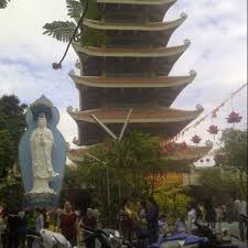 Việt nam quốc tự hiện là trụ sở mới của ban trị sự thành hội phật giáo thành phố hồ chí minh thuộc giáo hội phật giáo việt nam (trụ sở cũ là chùa ấn quang). Viá»‡t Nam Quá»'c Tá»± 3 Tips