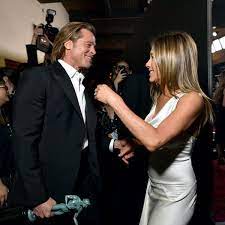 Brad proposed to jennifer in 1999 and they wed the following year. Looking Back At Jennifer Aniston S Wedding Photos