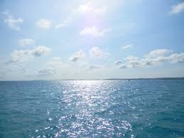 Ocean S Sky By Drakeignazio On Deviantart The crystal bearers goes so far as to include a wake of mana in the shape of ocean waves trailing from behind its bigger airships. ocean s sky by drakeignazio on deviantart