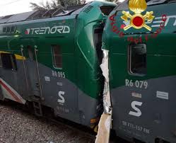 Trenord trains serve primarily destinations in lombardy—including milan's malpensa airport. Convoglio Deragliato Incredibile Ma Vero Trenord Viaggiava Senza Macchinista E Capotreno Como Zero