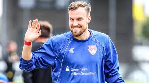 Ке́вин гро́сскройц — немецкий футболист, защитник. Kevin Grosskreutz Ich Finde Dass Ein Fussballprofi Abends Mal Rausgehen Darf Sportbuzzer De