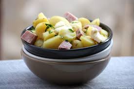 Salade Aux Pommes De Terre De L Ile De Re Et Reblochon Recette Reblochon Recette Salade Pomme Pomme De Terre