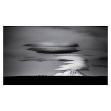 Lenticular Clouds Over Mount Shasta ...