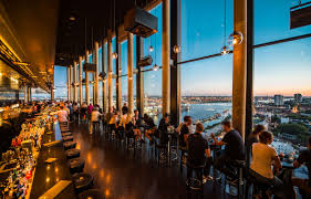 Als favorit speichern claim listing. Skyline Bar 20up Empire Riverside Hotel