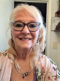 Diane Yeoman's Instagram, Twitter & Facebook