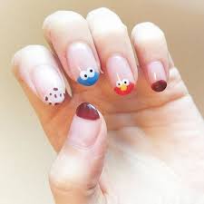 セサミストリートネイル ｖ ネットで見かけたデザインを真似させて頂きました セルフネイル ジェルネイル 丸フレンチ エルモ クッキーモンスター キャラクターネイル nails sesamestreet gel nails nails nail art