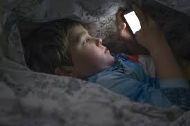 Kissen und decke gehören nicht ins bett. Handy Nachts Im Kinderzimmer Das Sollten Sie Daruber Wissen