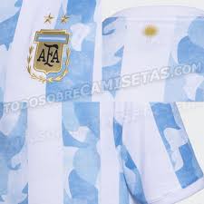 El celeste y blanco son los colores principales pero las combinaciones fueron variando a lo largo de la historia. Camiseta De Argentina 2020 21 Anticipo Todo Sobre Camisetas