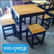 Namun tidak hanya itu dekorrumah juga menyajikan informasi menarik lainya seputar desain rumah. Kursi Cafe Couple Jati Minimalis