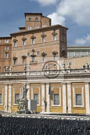 Derzeit 35 freie mietwohnungen in ganz rom. Papst Wohnungen Auf St Peter In Rom Fototapete Fototapeten Papstlichen St Peter Papst Myloview De