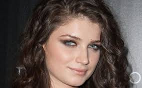 Eve hewson is an irish actress who has been working in hollywood since 2008. Eve Hewson Dating Rumor Net Worth Movies Earnings Facts Wiki Bio