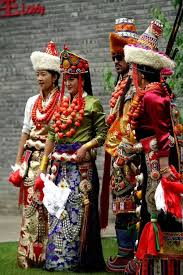 Tibetan Clothing: A Warm and Beautiful ...