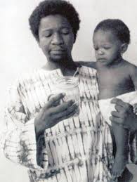 Wole soyinka's birth name is akinwande oluwole soyinka. Wole Soyinka With His Daughter Moremi In 1963 Source Academy Of Acievement Happy Father Sday Photo See Photo