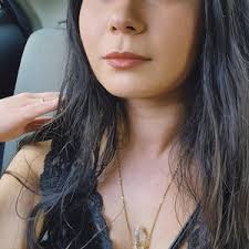 Praktyczny naszyjnik inspirowany magią ekranu, wykonany z tygrysiego oka i  kryształu kwarcu