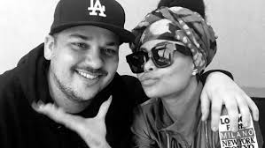 Ilan sa pamilya ni Rob Kardashian, hindi pabor kay Blac Chyna-Balita