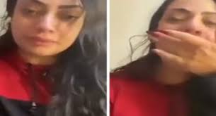جنات هى مغنية مغربية معروفة، تعد واحدة من أشهر الأصوات التى ظهرت فى الوطن العربى منذ أكثر من 15 عام كامل، برزت ألبومات النجمة جنات. Ø¬Ù†Ø§Øª Ø§Ù„Ø³ÙŠØ³ÙŠ Archives Ø§Ù„Ù…ÙŠØ¯Ø§Ù† Ø§Ù„ÙŠÙ…Ù†ÙŠ