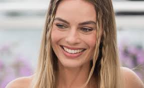 Margot is best known for her role as naomi lapaglia in the wolf of wall street and also for. Here S Why Margot Robbie Does Not Want You To Call Her A Bombshell Grazia