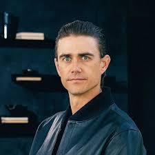 Kevin Stewart (@kevinxstewart) • Instagram photos and videos