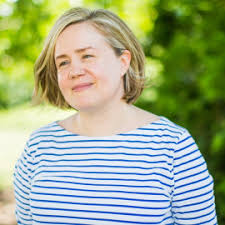 Tracy Tew's Instagram, Twitter & Facebook