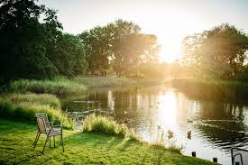 Öpnv ticket) der britzer garten berlin, das gelände der bundesgartenschau 1985, ist heute eine der attraktivsten erholungsanlagen berlins. Grun Berlin Britzer Garten Vorbereitungen Fur Einen Tierisch Bunten Marz