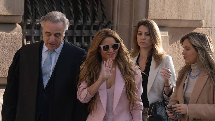 El abogado de Shakira afirma que «el enamoramiento (de Piqué) le ha costado  120 millones»