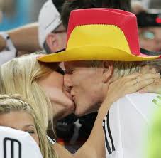 Billigflieger von portugal nach deutschland ab 18 €. Gesagt Ist Gesagt Die Legendarsten Zitate Zum Thema Sex Und Fussball Bilder Fotos Welt