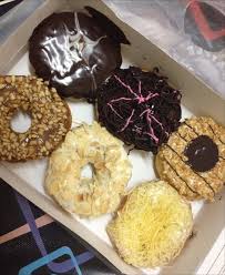 At least there's something for you to look at while waiting in the ever long queue. Variety Doughnut Big Apple Donuts Coffee S Photo In Shah Alam North Klang Valley Openrice Malaysia