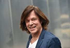 Werner) und judy archer sowie neuen kollegen zur formation ‚les humphries singers reunion' zusammengeschlossen. Jurgen Drews Privat Familien Und Liebesgluck Das Sind Tochter Und Sohn Von Jurgen Drews News De