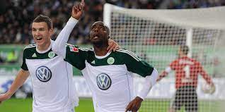 Es kam bis heute mitternacht kein angebot für dzeko, der es erlaubt, den verein zu verlassen. Vfl Wolfsburg Planspiele Mit Edin Dzeko Vom As Rom Bwin