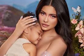 While answering questions on her instagram story on friday, oct. Las Imperfecciones De Kylie Jenner Luego De Su Embarazo Chismes Today