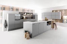 Kuchenfronten Trends 2018 Fronten Aus Glas Beton Metall Matte Fronten Bilder Und Ideen Kuchenfinder In 2020 Hacker Kuchen Kuchendesign Kuchen Fronten