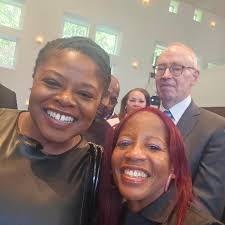 What an incredible day of fellowship with my Morningstar Baptist Church  family! We were truly honored to have Senator Elizabeth Warren, her  husband, and City Council President Ruthzee Louijeune worshipping alongside  us.