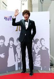 Leekwangsoo #runningman running man when giraffe (kwang soo) confessed to jihyo!! 9 Best Lee Kwangsoo Ideas Lee Kwangsoo Kwang Soo Running Man