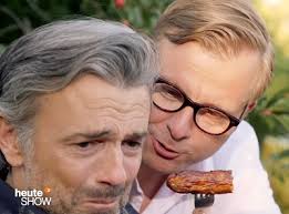 Betriebsärzte der drogeriekette rossmann haben begonnen, mitarbeiter gegen corona zu impfen. Die Zdf Heute Show Verbreitet Platten Lobbyblodsinn Und Ruft Im Jahr 2019 Zum Fleischessen Auf Der Graslutscher
