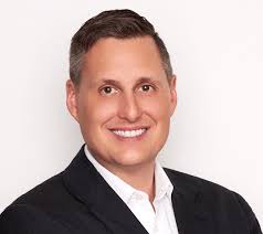 Mike Glick's Instagram, Twitter & Facebook