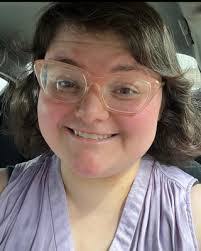 Tammy Hyde's Instagram, Twitter & Facebook