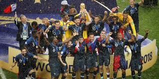 Последние твиты от منتخب فرنسا ⭐⭐ (@france_ar_fans). ÙƒÙŠÙ ÙƒØ±Ù…Øª ÙØ±Ù†Ø³Ø§ Ù„Ø§Ø¹Ø¨ÙŠ Ø§Ù„Ù…Ù†ØªØ®Ø¨ Ù…ØªØ±Ùˆ Ø¨Ø§Ø±ÙŠØ³ ÙŠÙ†Ø·Ù‚ Ø§Ø³Ù… Ø§Ù„Ø¯ÙŠÙˆÙƒ ØµÙˆØª Ø§Ù„Ø£Ù…Ø©