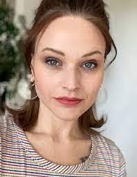 Corinne Mock's Instagram, Twitter & Facebook