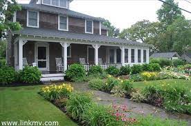 Mayor bottoms, as mayor of a very large city for the past two years, already has far more leadership experience than obama did in 2008. The Vineyard Gazette Martha S Vineyard News Real Estate Transactions June 6 To June 12