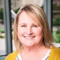 Elizabeth Bopp's Instagram, Twitter & Facebook