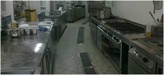 Harga kitchen set stainless per meter dari berbagai komponen dan material yang ada bahan dari kitchen set stainless minimalis adalah berupa stainless steel. Kitchen Equipment Stainless Steel