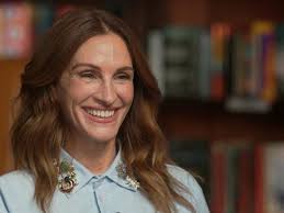 Julia Roberts talks 'After the Hunt' and working with Ayo Edebiri, Andrew  Garfield