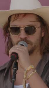 #LukeGrimes rides back into Stagecoach