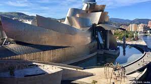 Muzeul este unul din cele cinci muzee mondiale ale fundației solomon r. Highlights Of The Guggenheim Museum Bilbao All Media Content Dw 10 11 2017