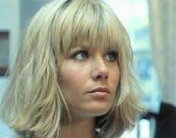 Glynis barber and michael brandon found fame as dempsey and makepeace in the hit 80's cop series and then, to everyone's delight, became a real life couple! Pin By Pyramidentiger On Dempsey And Makepeace Medium Hair Styles Glynis Barber Barber