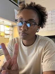 Earl Leflore's Instagram, Twitter & Facebook